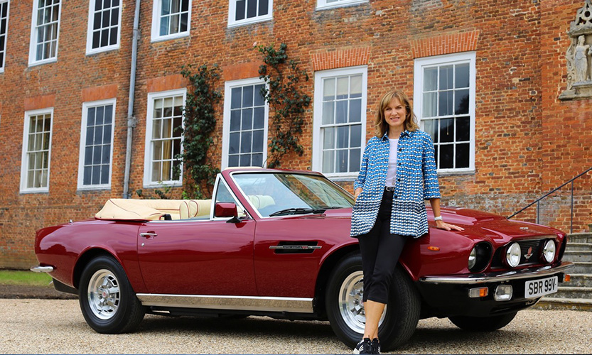 Fiona front of a car at Stonor
